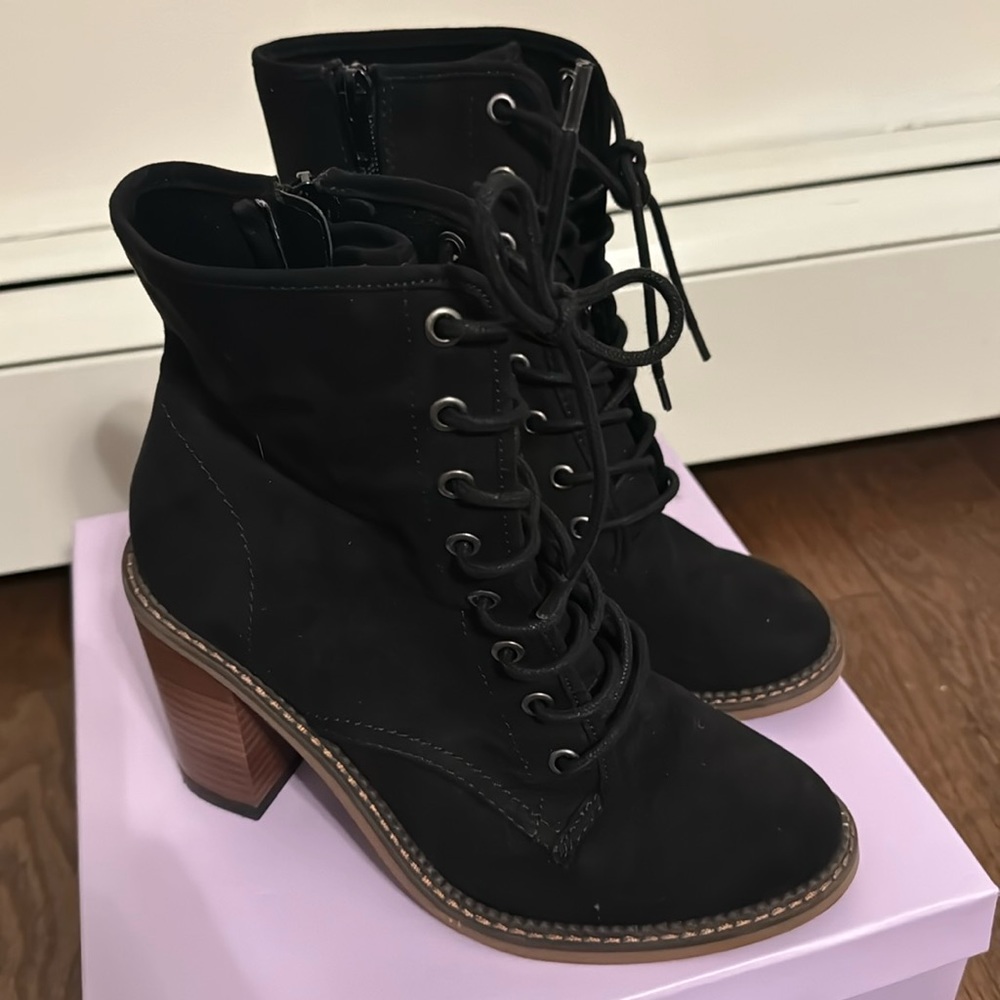 Madden Girl ( Jettie Black Fabr), Size 7.5 boots